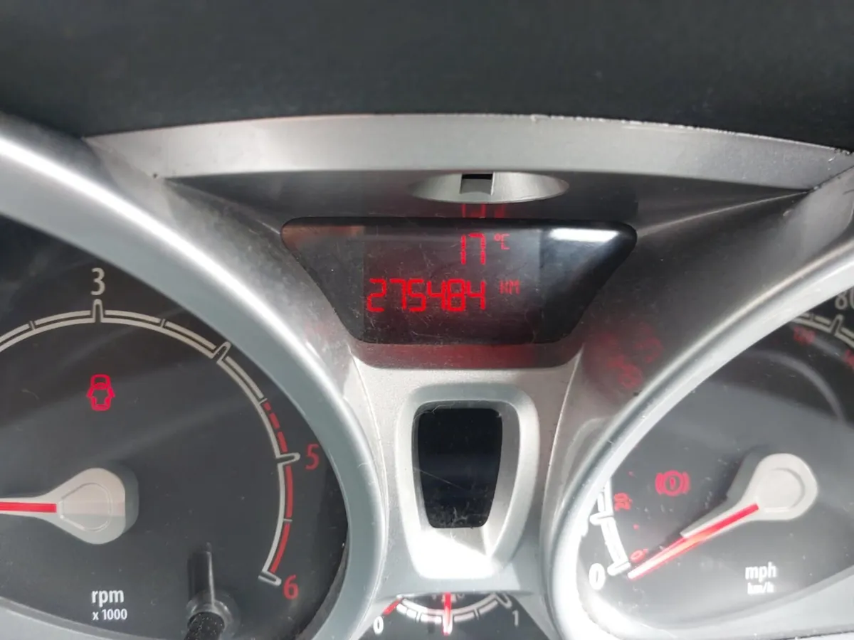 Ford Fiesta - Image 4