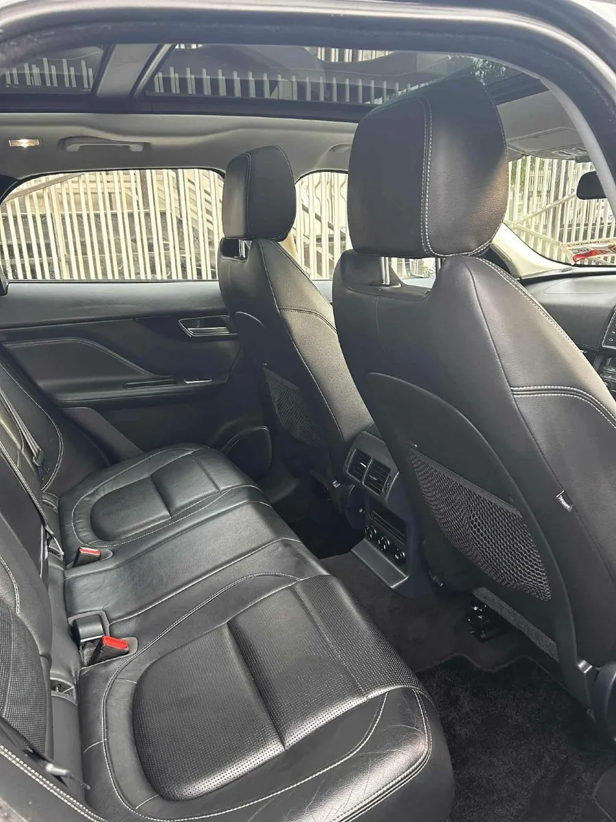 Jaguar F-Pace 2.0D R-Sport 2018 - Image 4