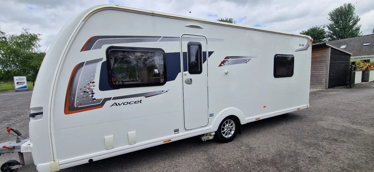 Coachman Avocet 535 island bed caravan - Image 1