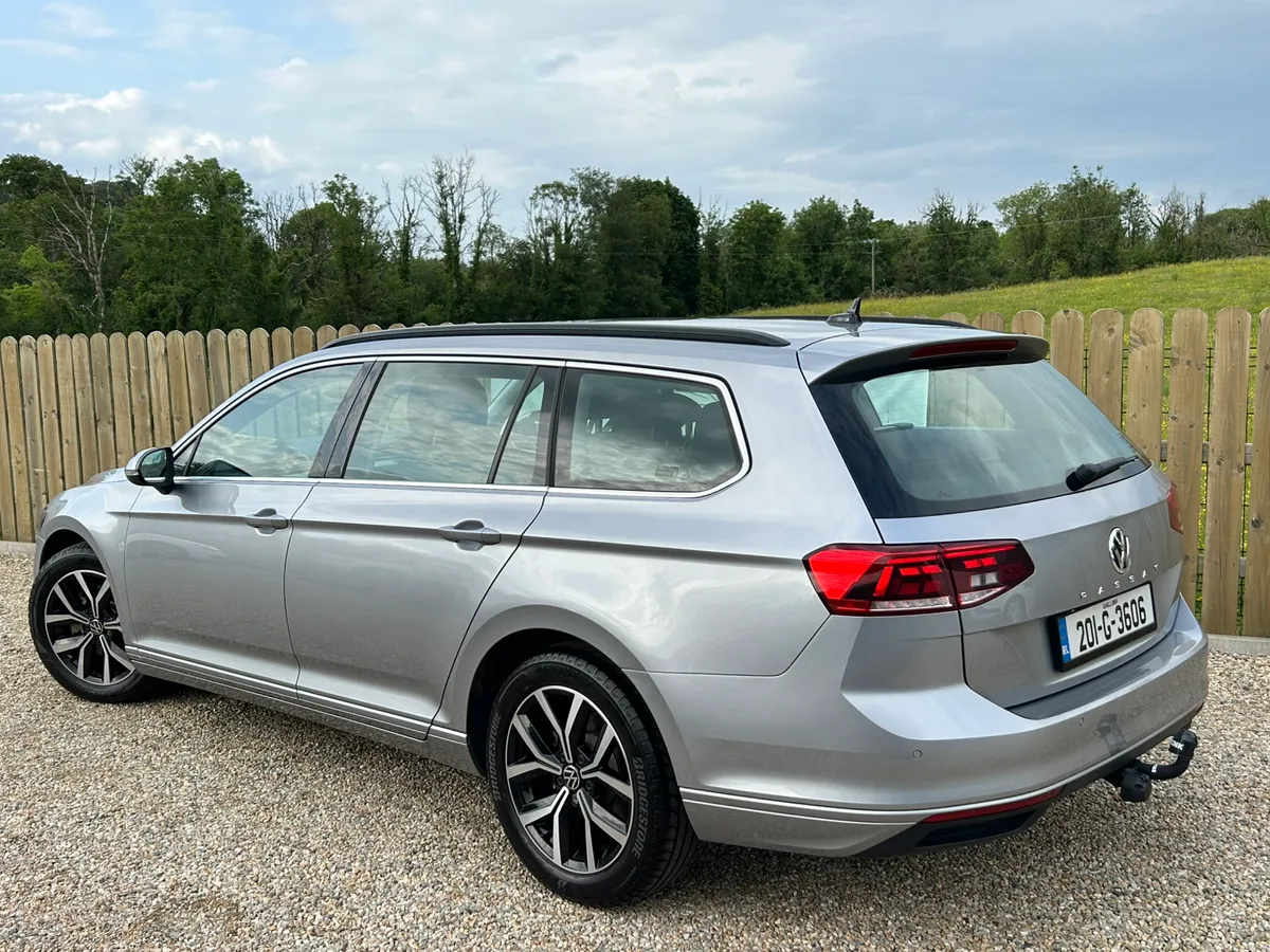 2020 Volkswagen Passat Automatic - Image 3