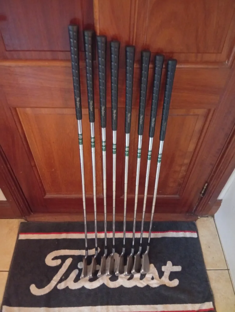 McGregor Mens Set 3-PW  irons immaculate Reg Flex - Image 1