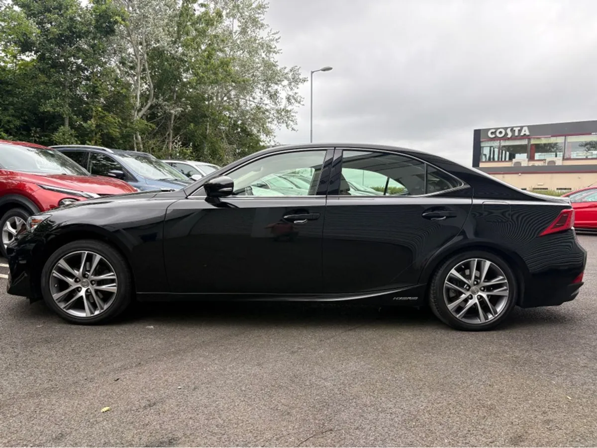 Lexus IS300h Luxury My18 4DR Auto - Image 4