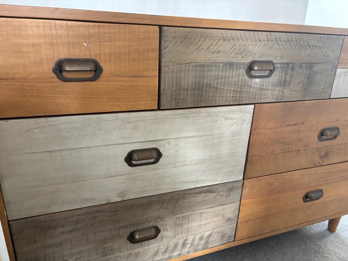 Chest of drawers - Image 1