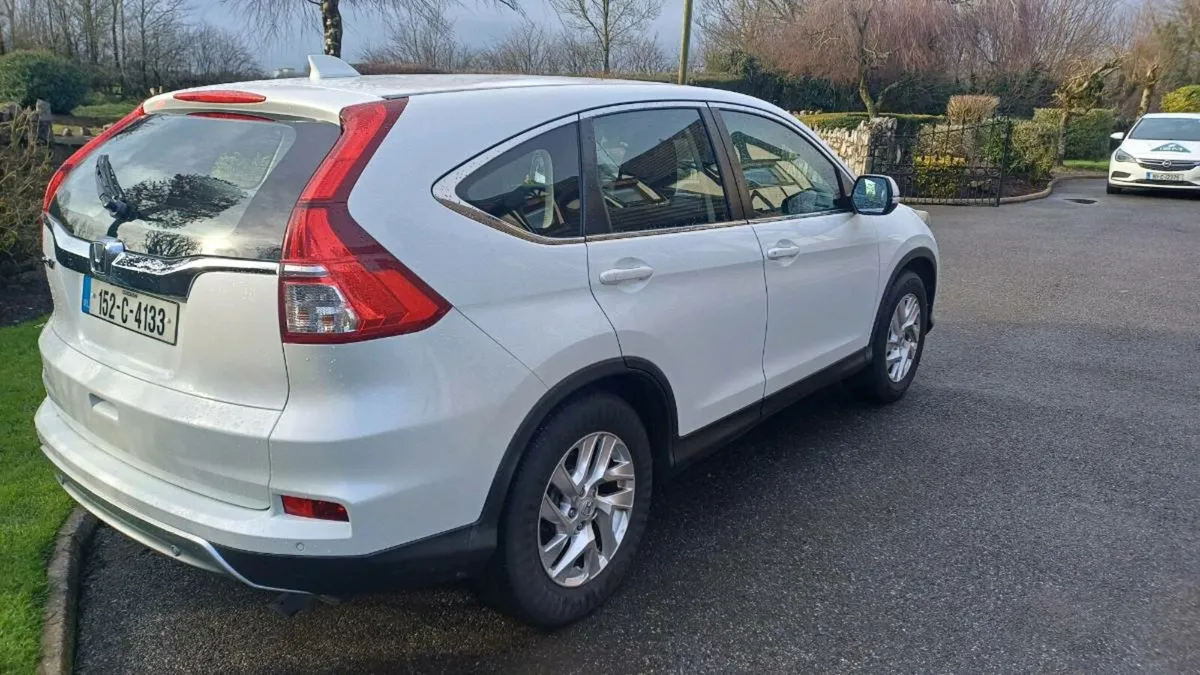 car - Image 4