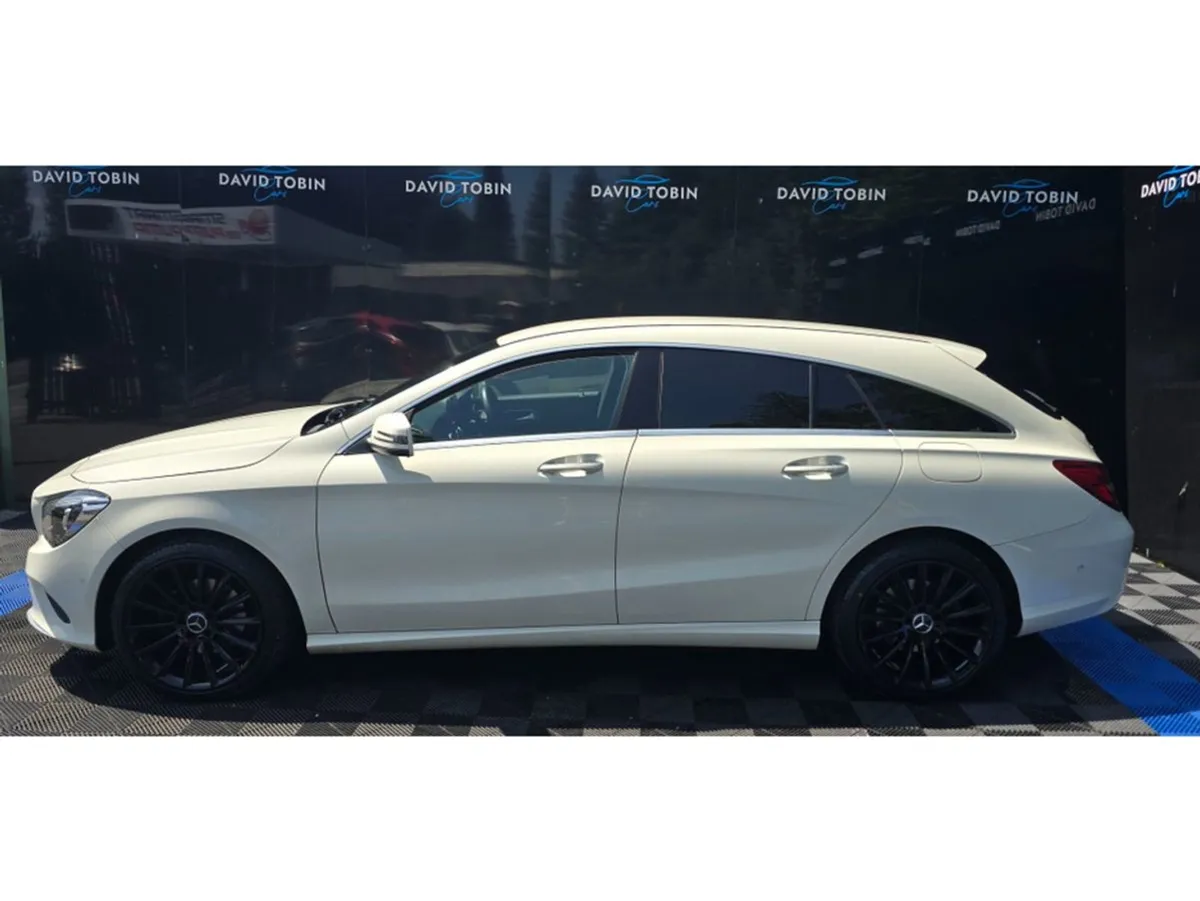Mercedes-Benz CL-Class CLA 180 Shooting Brake - Image 4