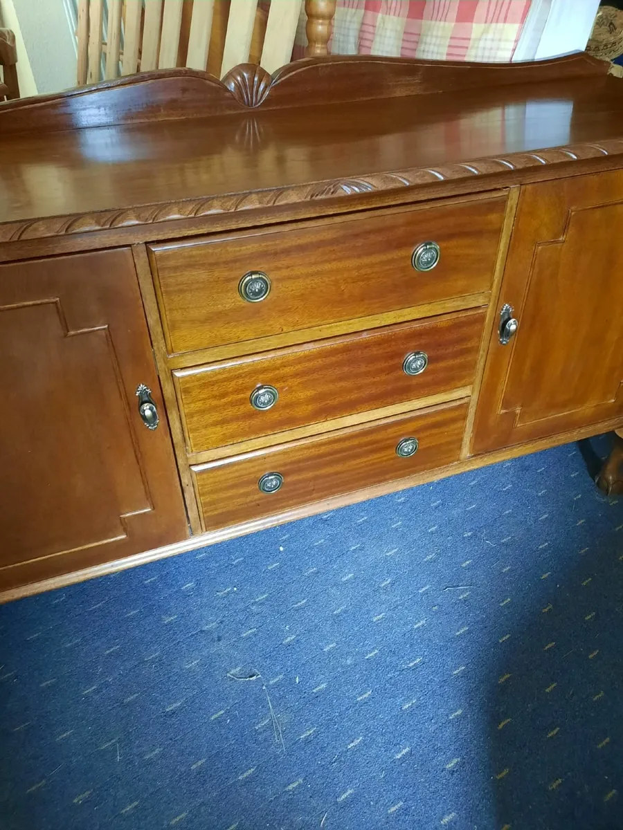 Antique sideboard - Image 2