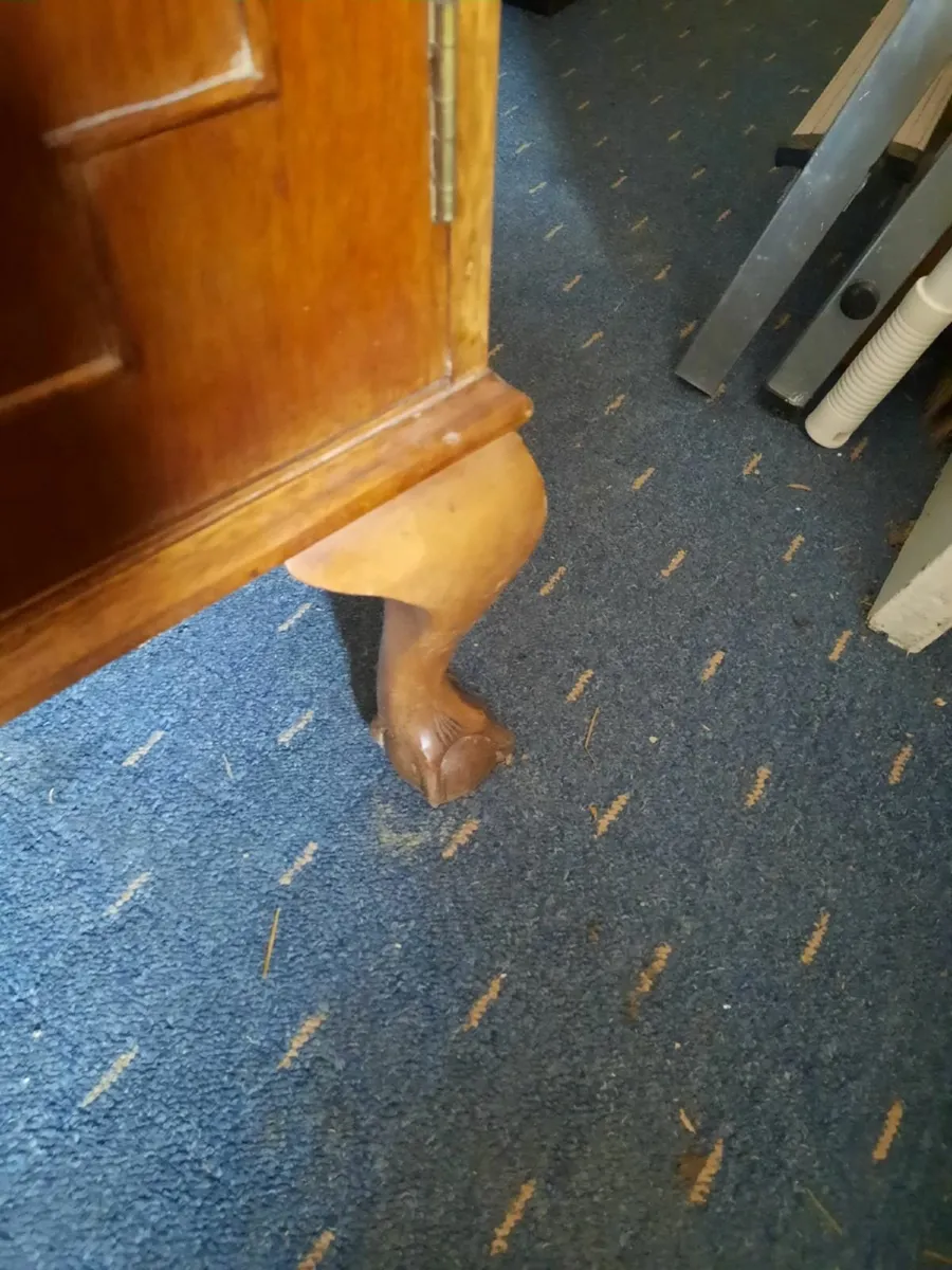 Antique sideboard - Image 4