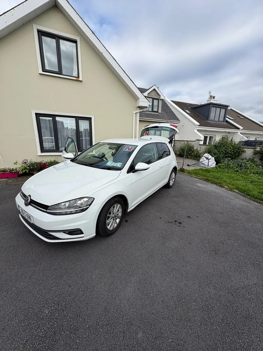 Volkswagon Golf TL 1.6 tdi 115 HP 3. Door - Image 2