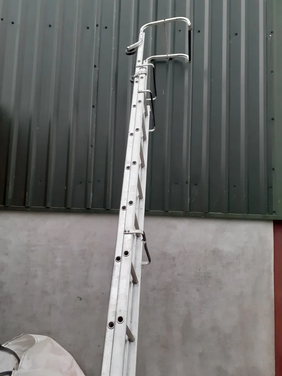 ROOFING LADDER - Image 4
