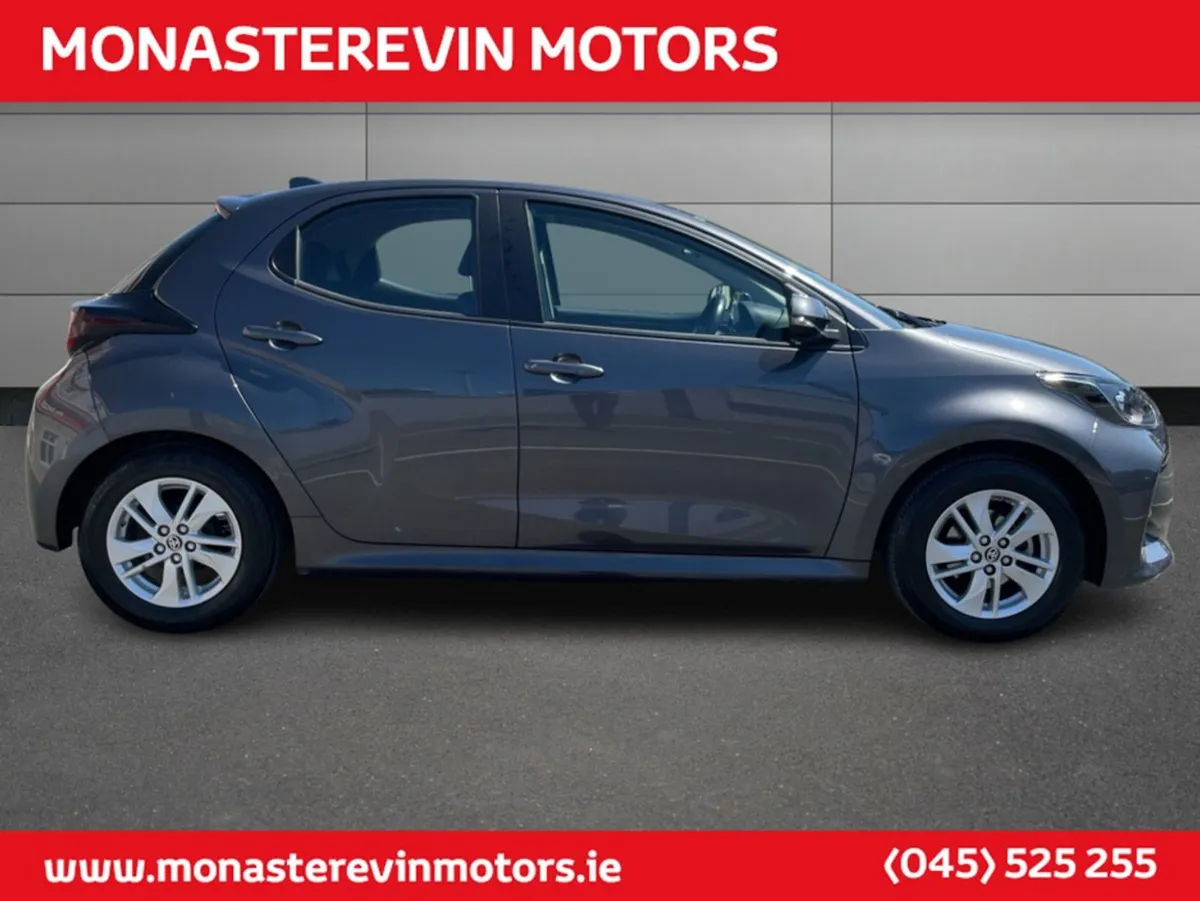 Toyota Yaris 1.0 Luna 4DR - Apple Carplay / Andro - Image 4