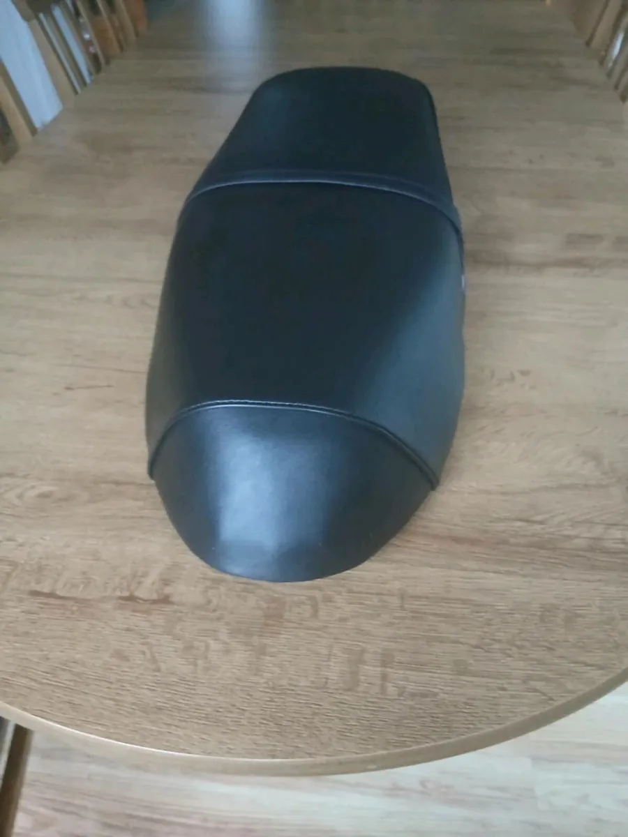 Honda 50 /70/90/ Seat Tanks/forks and parts. - Image 3