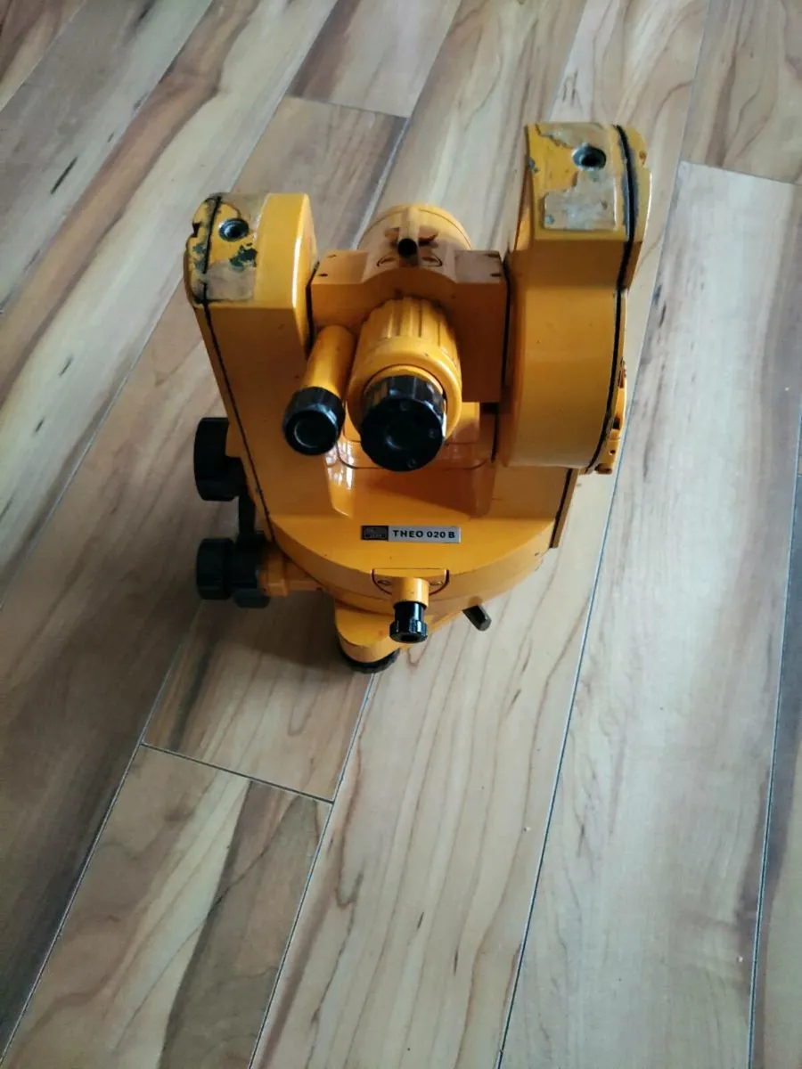 Theodolite - Image 1