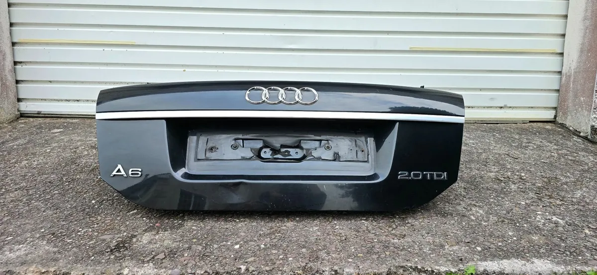 Audi A6 C6 SLine Boot Lid Black 2005 - 2011 - Image 3