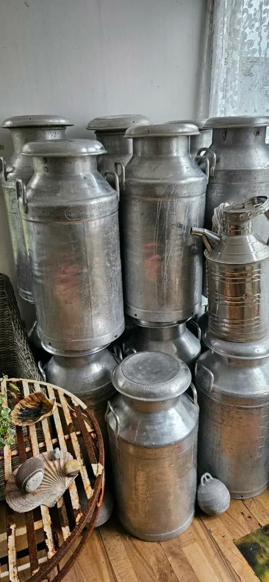 MILK CHURNS - Image 3
