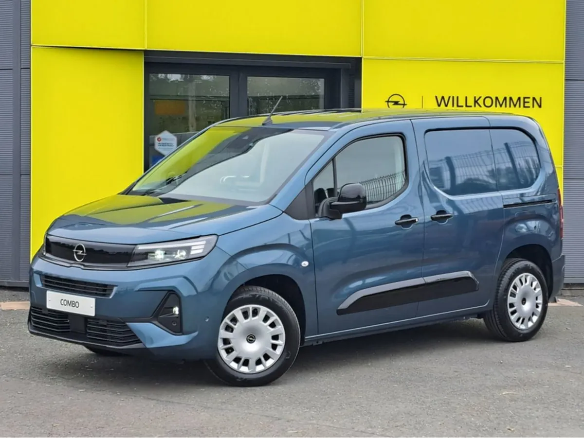 Opel Combo Sportive L1h1 1.5td 100BHP  reversing - Image 1