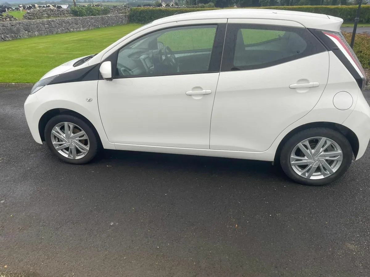 Toyota Aygo 2018 1.o xplay - Image 4