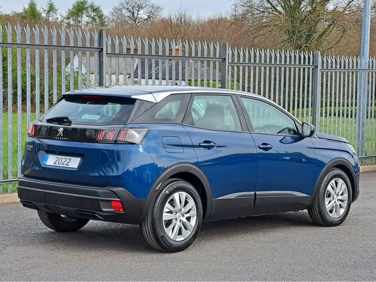 Peugeot 3008 Active Premium 1.5td 130BHP  reversi - Image 3