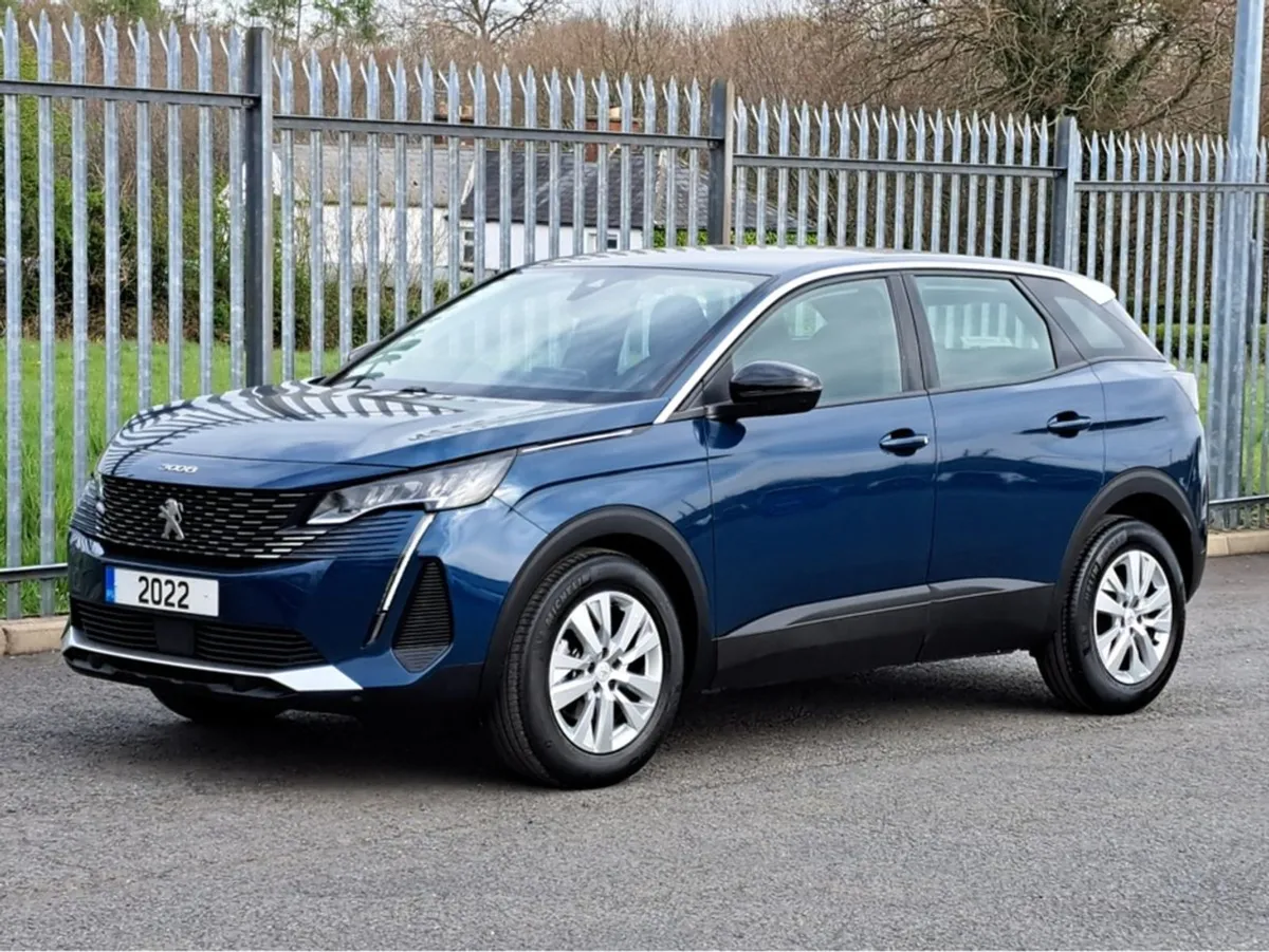Peugeot 3008 Active Premium 1.5td 130BHP  reversi - Image 4
