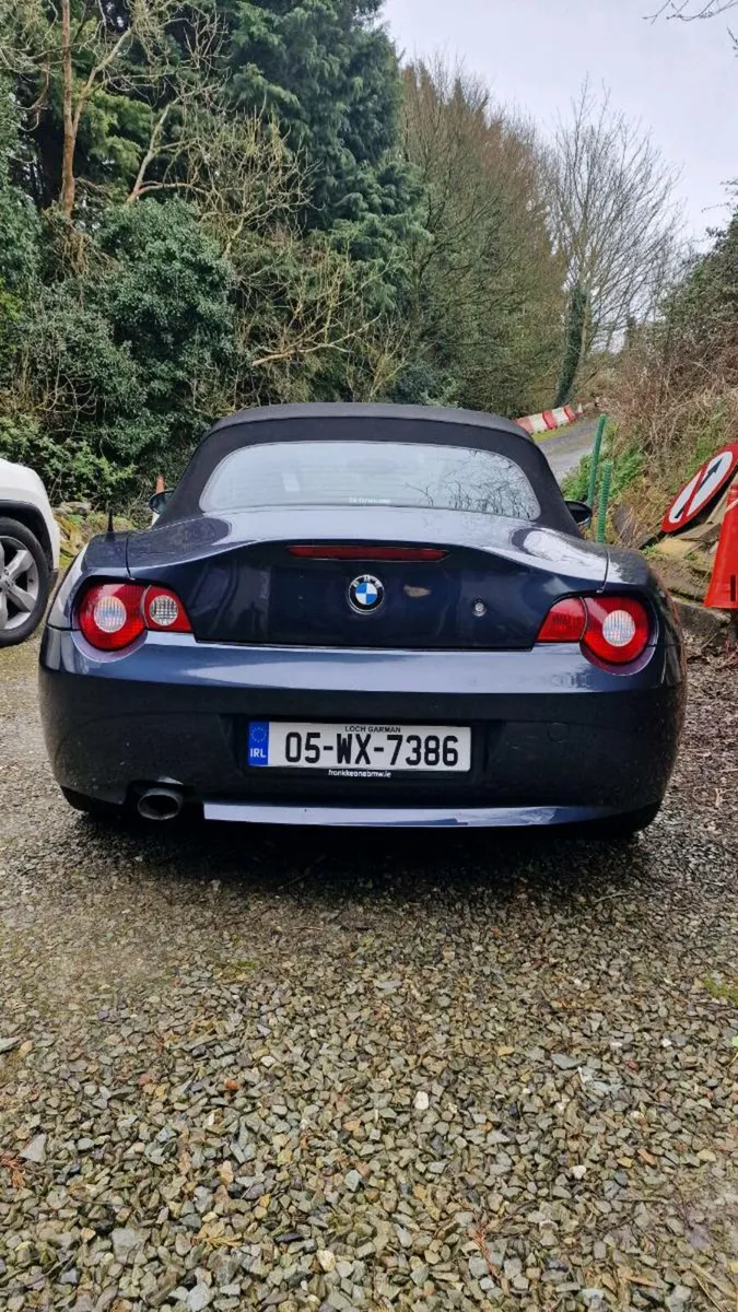 BMW Z4 2.0 4 cylinder manual - Image 4