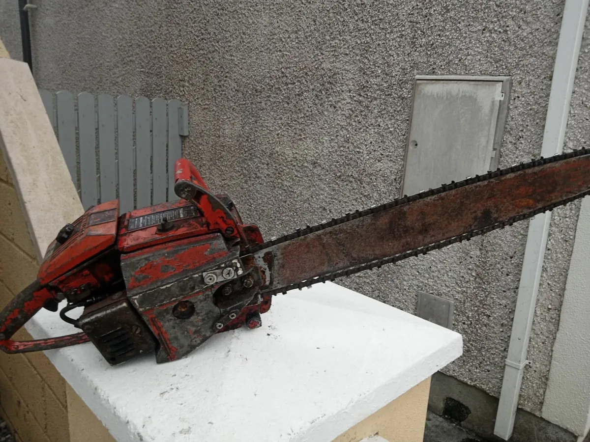 Chainsaw