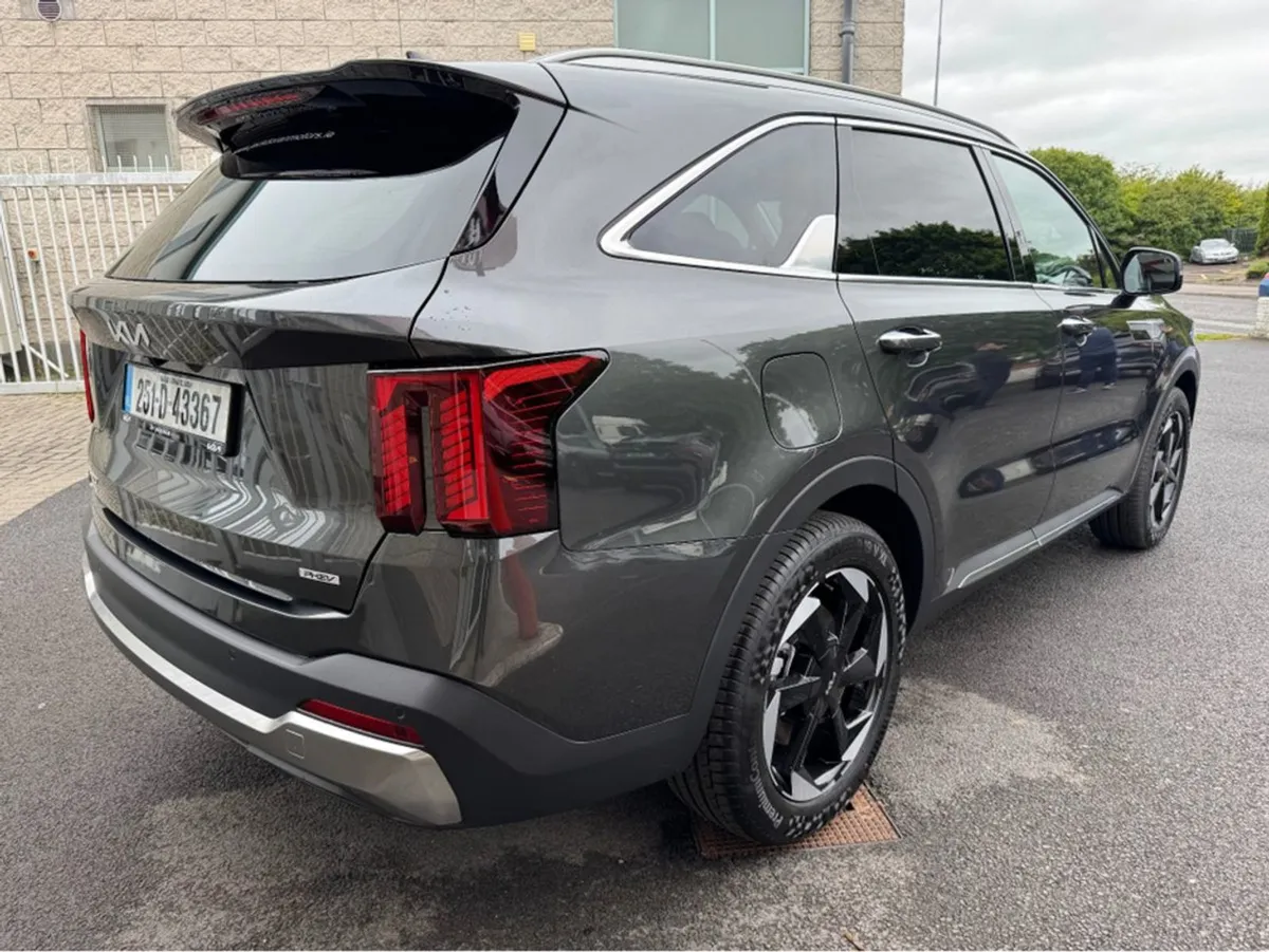 Kia Sorento Phev PE 7S 4WD - Image 3