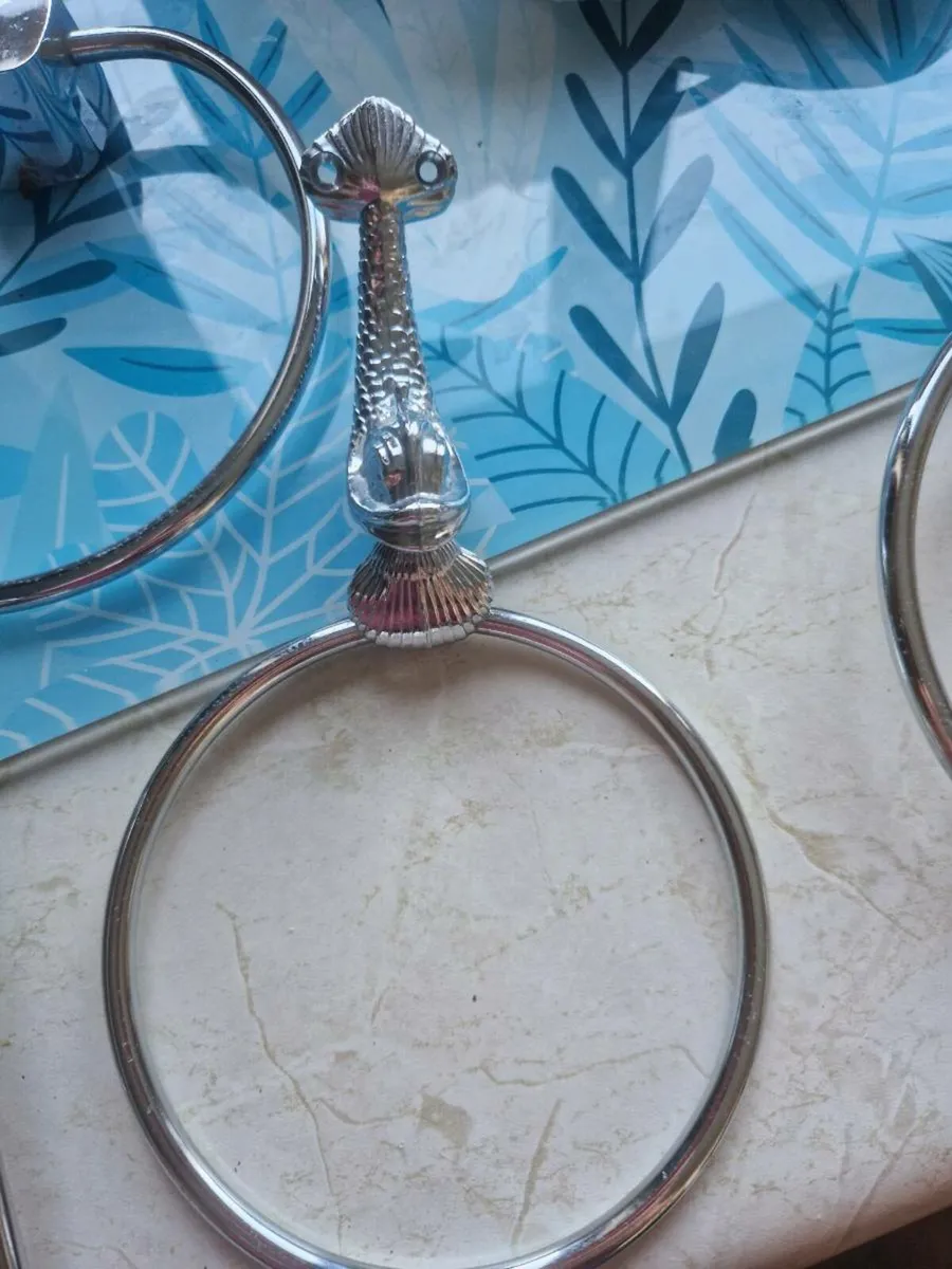 Bathroom accessories - Image 4