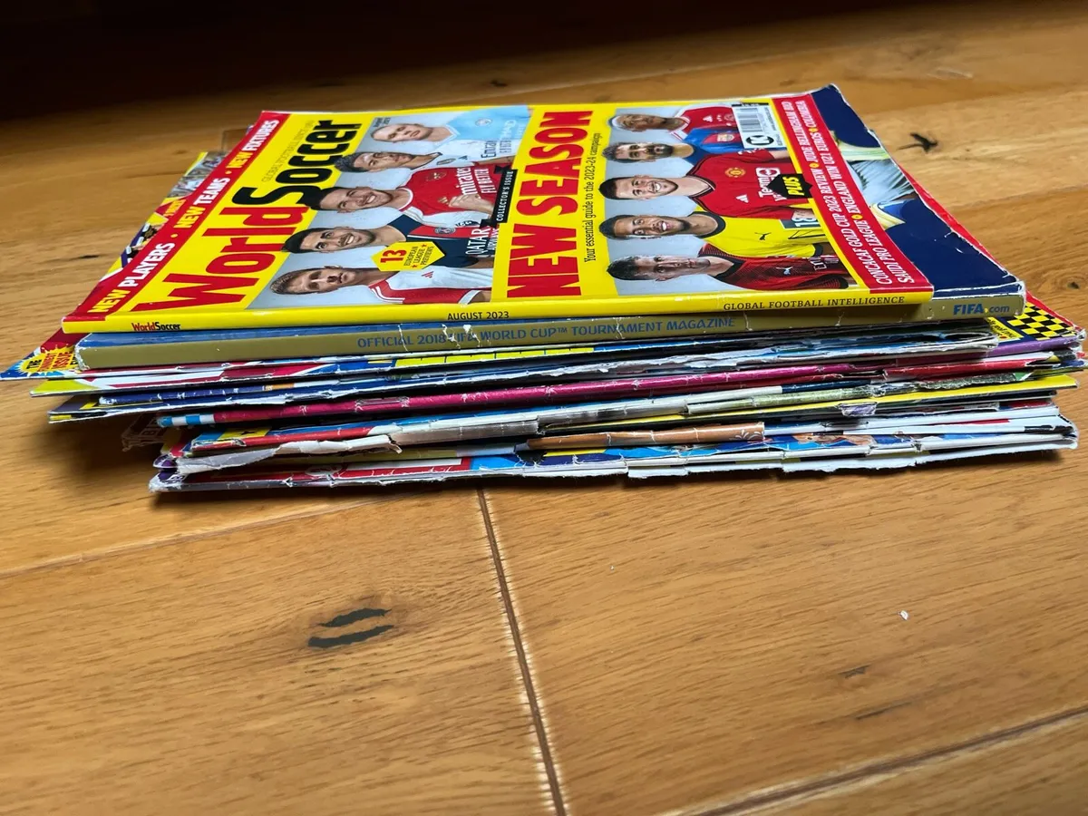 Football magazines - Image 1