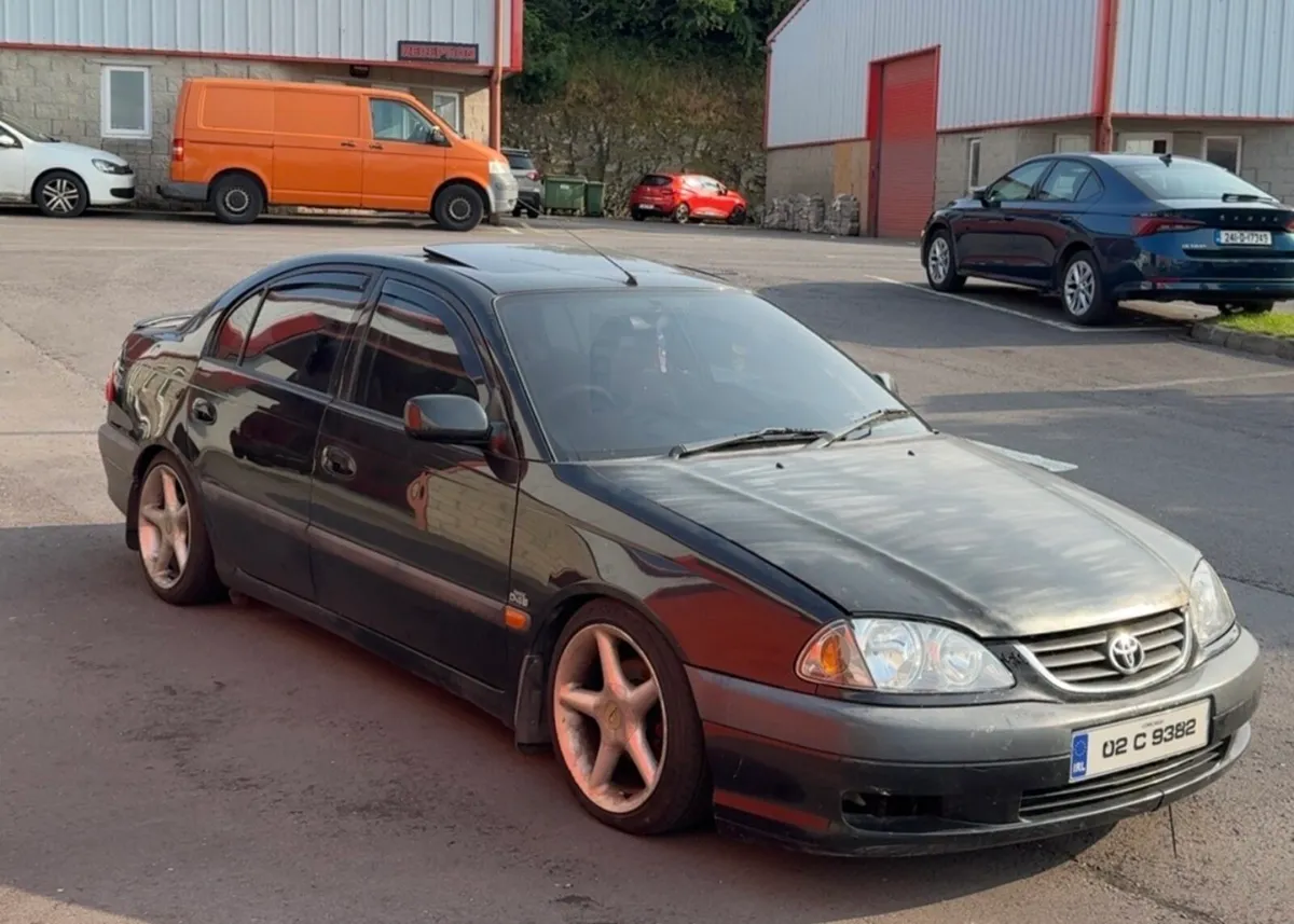 ***02 Toyota avensis D4D needs work*** - Image 1