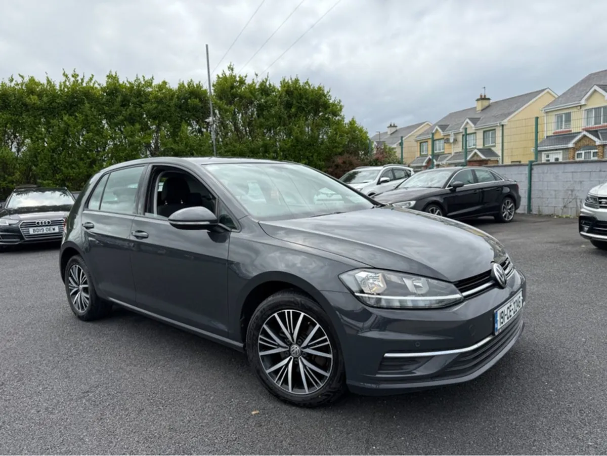 Volkswagen Golf 1.6 TDI SE NAV Bluemotion 115PS 5 - Image 1