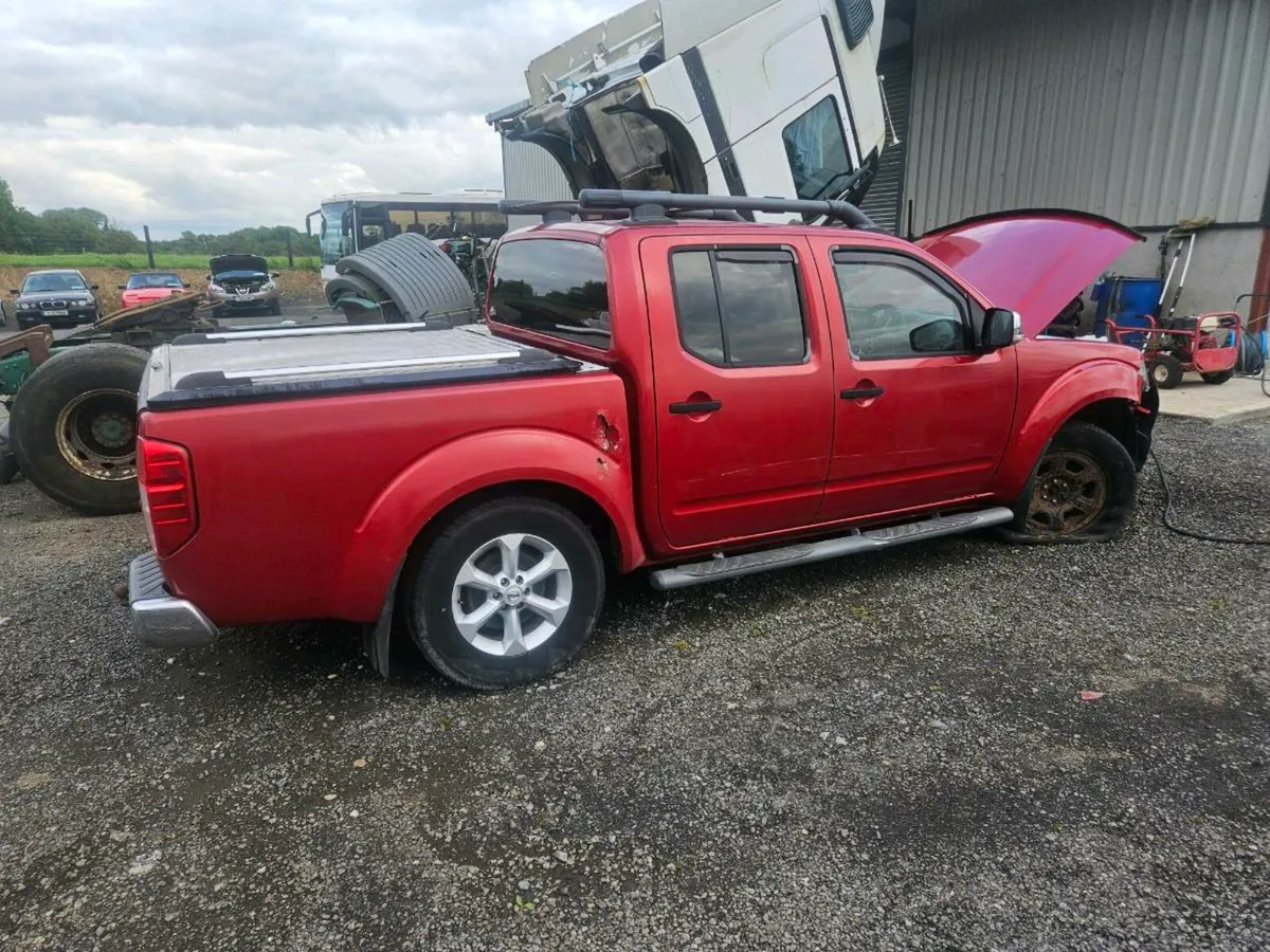 11 nissan navara - Image 2