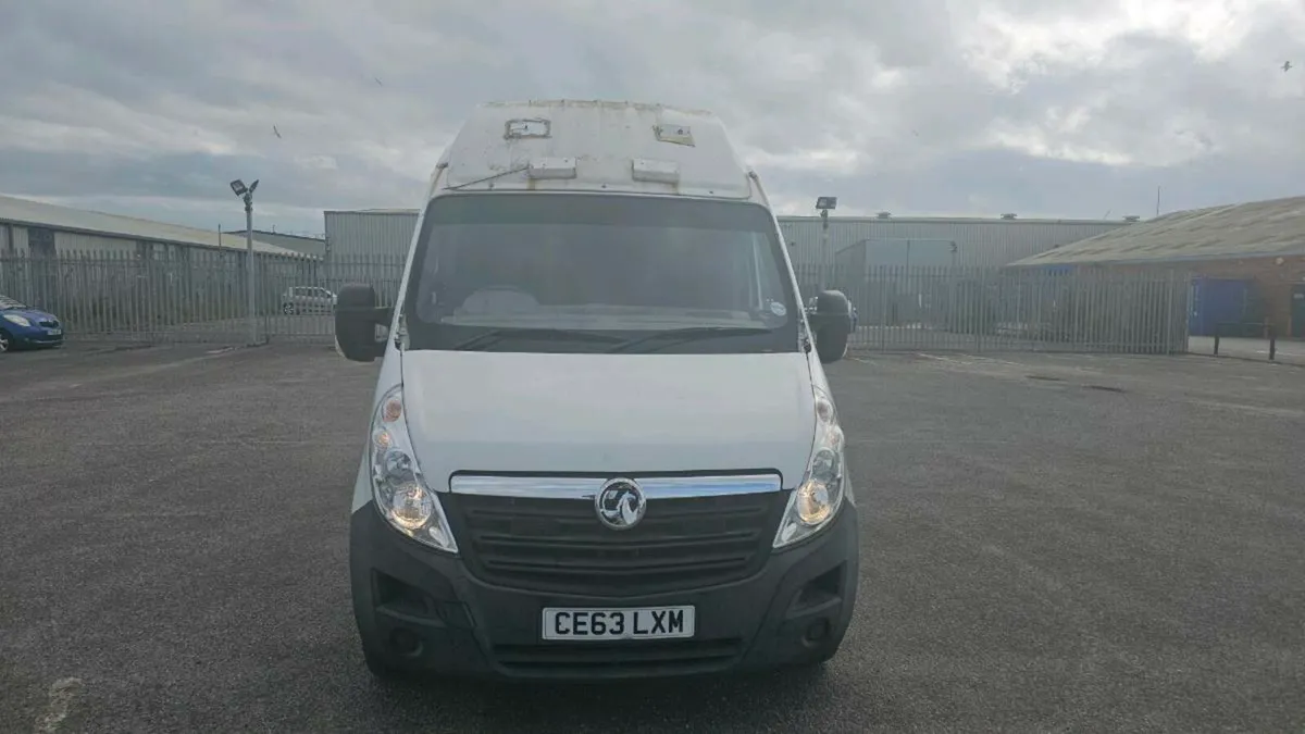 Vuaxhall movano lwb crewvan twin wheeler - Image 2