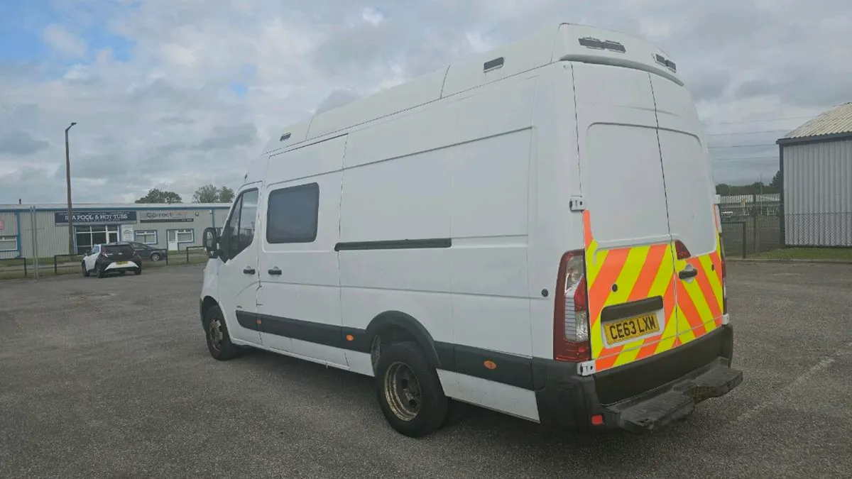 Vuaxhall movano lwb crewvan twin wheeler - Image 4