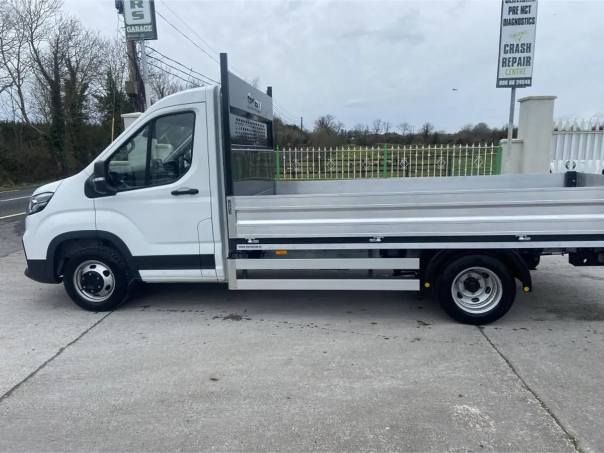 Maxus Deliver 9 Maxus Deliver 9 Twin Wheel With 1 - Image 2