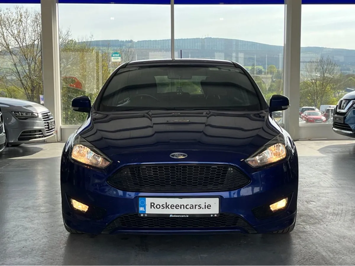 Ford Focus St-line 1.5 TD 120PS 6speed 4DR - Image 2