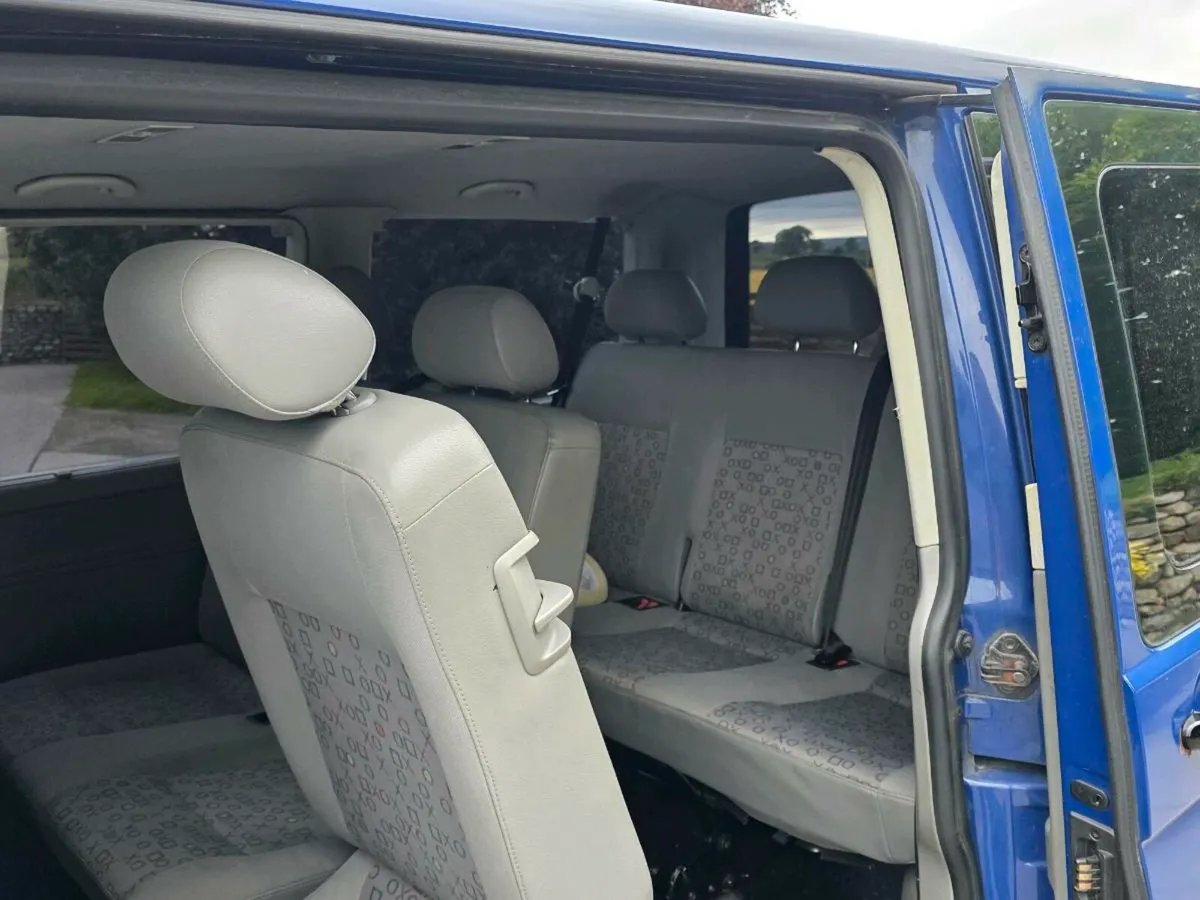 VW shuttle - Image 3