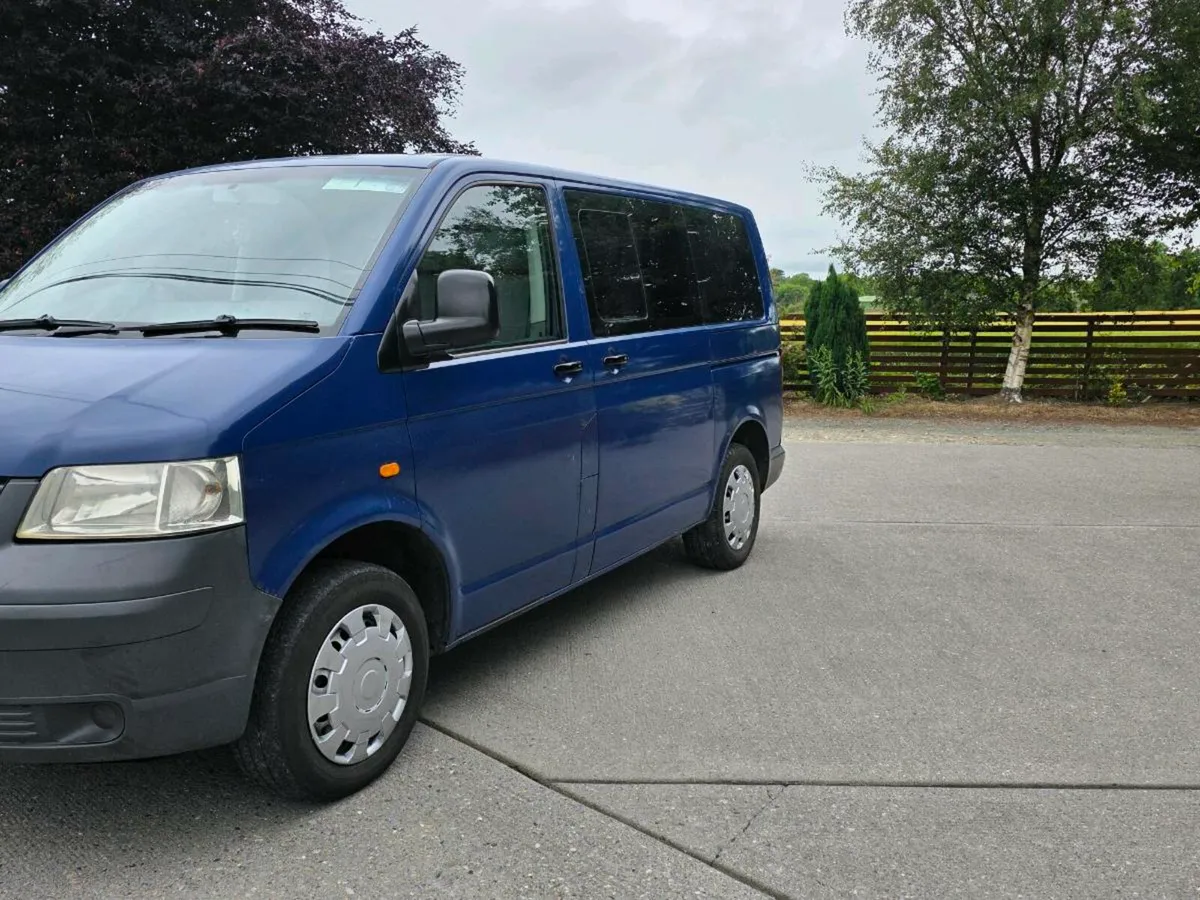 VW shuttle - Image 4