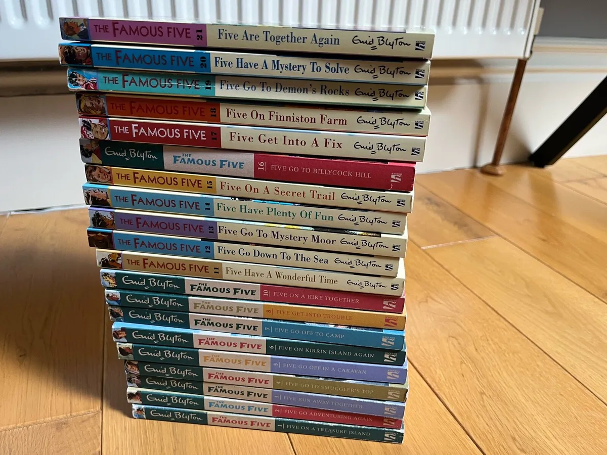 Famous Five books - Image 1