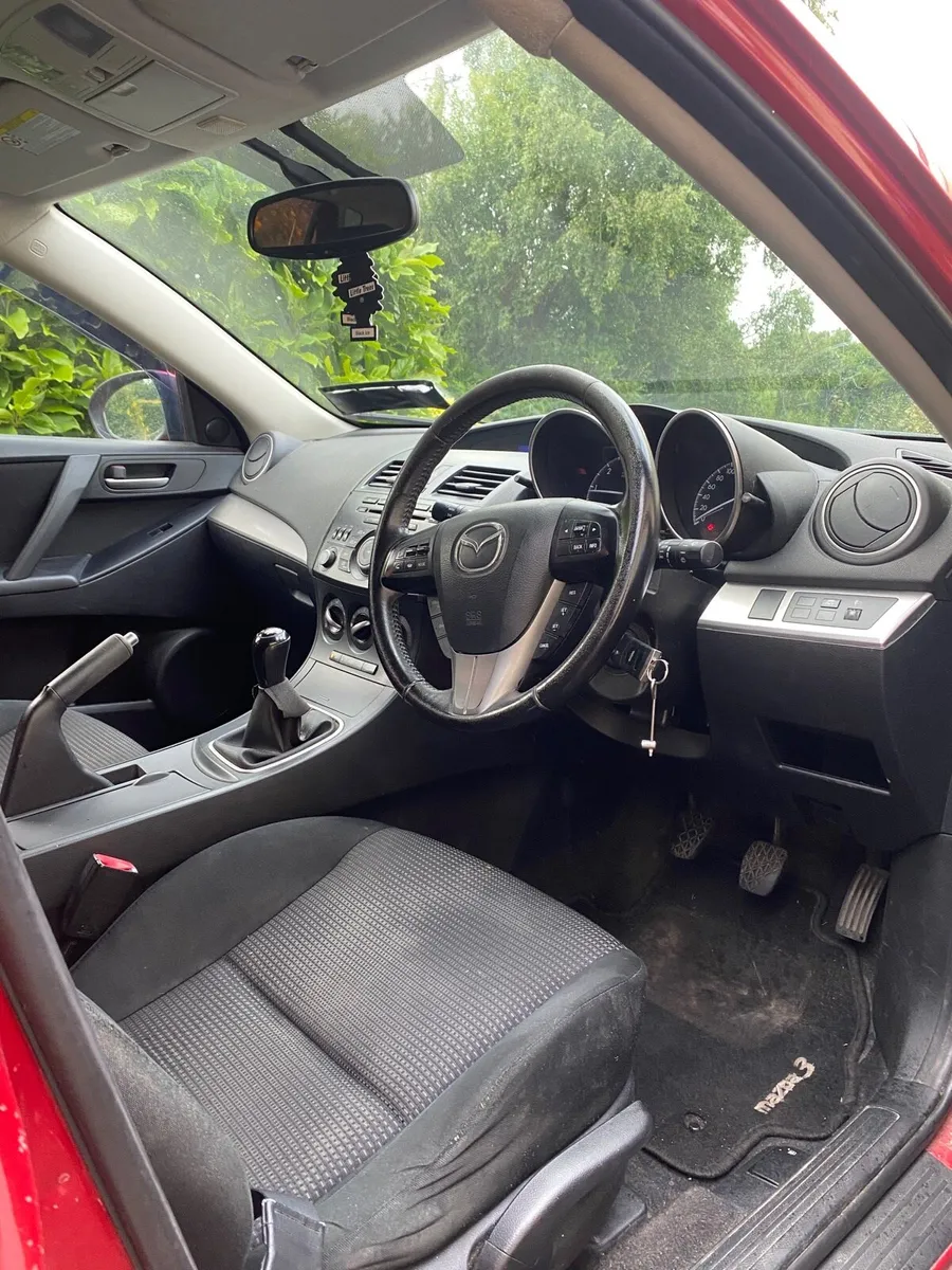 Mazda 3 - Image 4