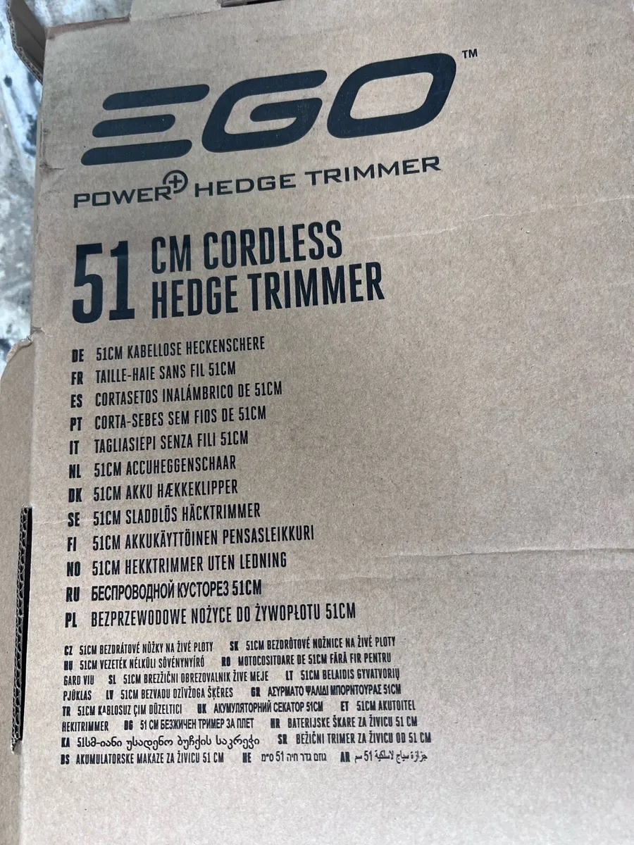 EGO power hedge trimmer - Image 3