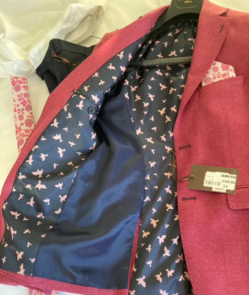 Graduation Suit - Image 3