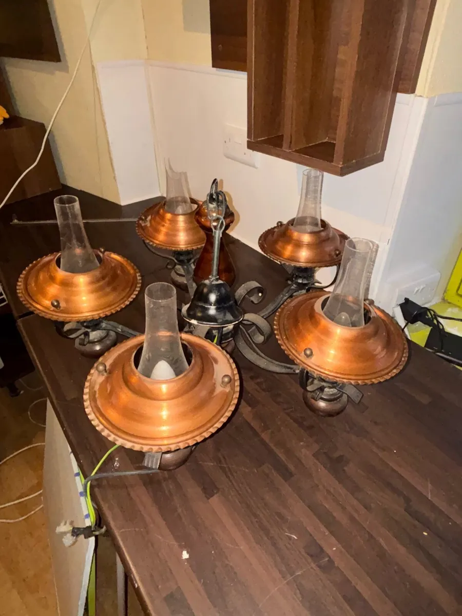 Light Fixtures - Image 3