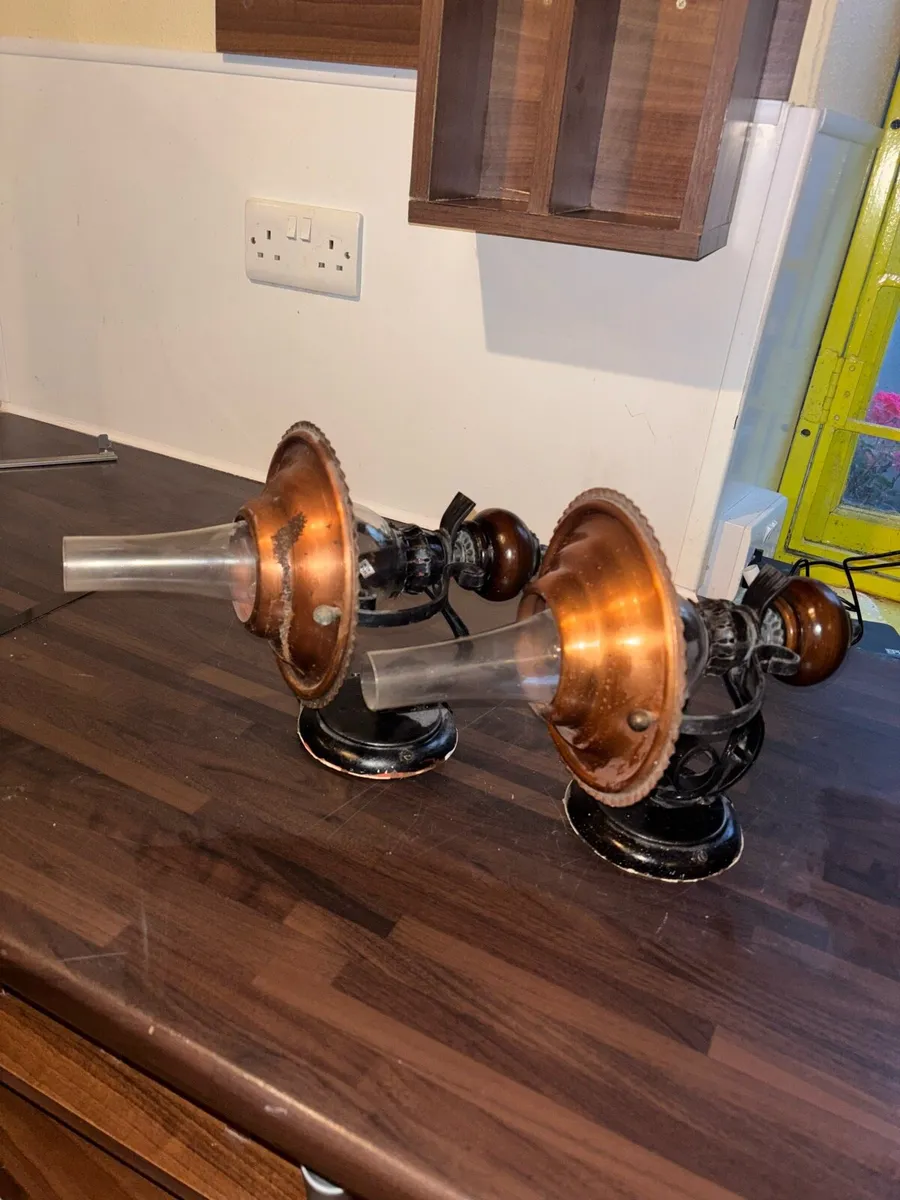 Light Fixtures - Image 2