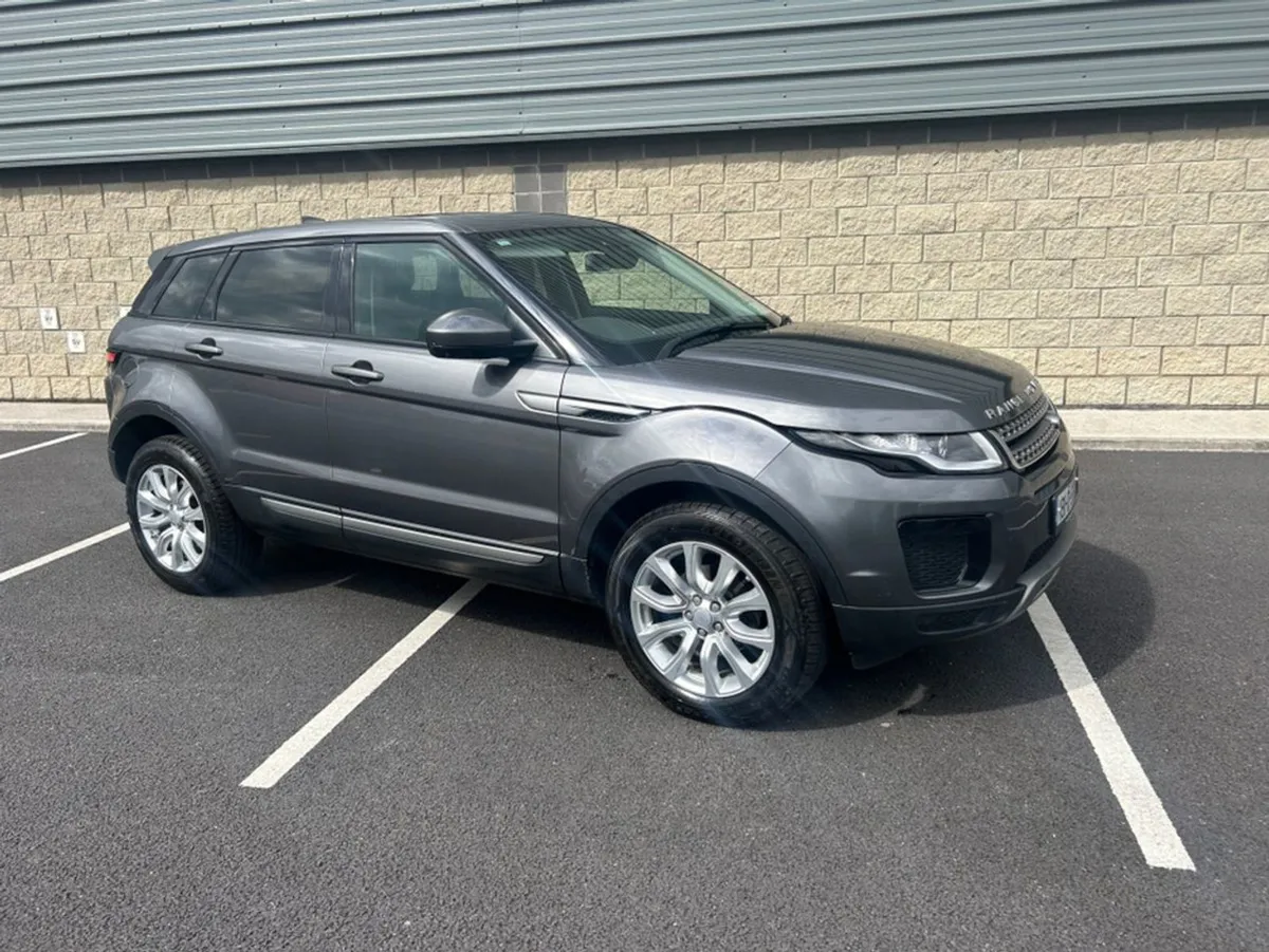 Land Rover Range Rover Evoque 2.0 ED4 SE 150BHP S - Image 2