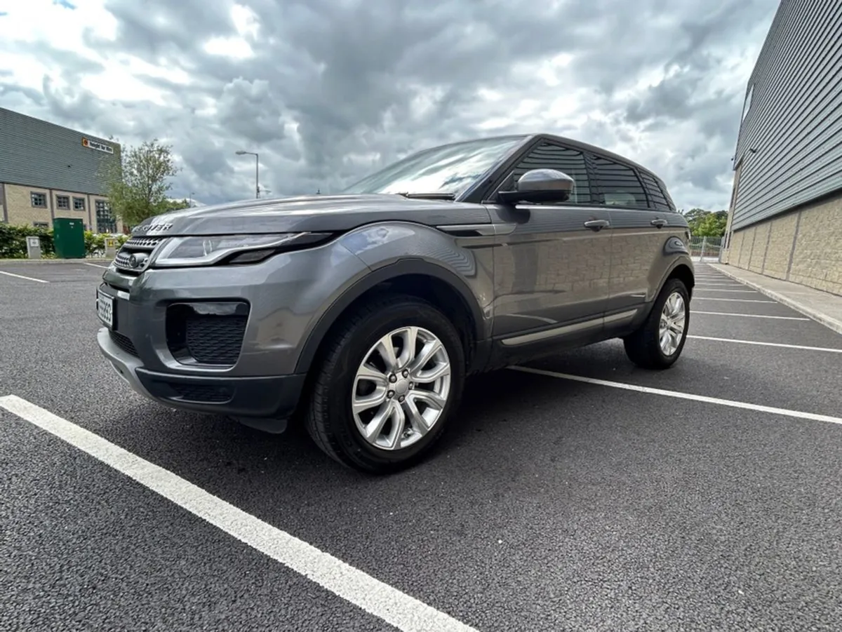 Land Rover Range Rover Evoque 2.0 ED4 SE 150BHP S - Image 3