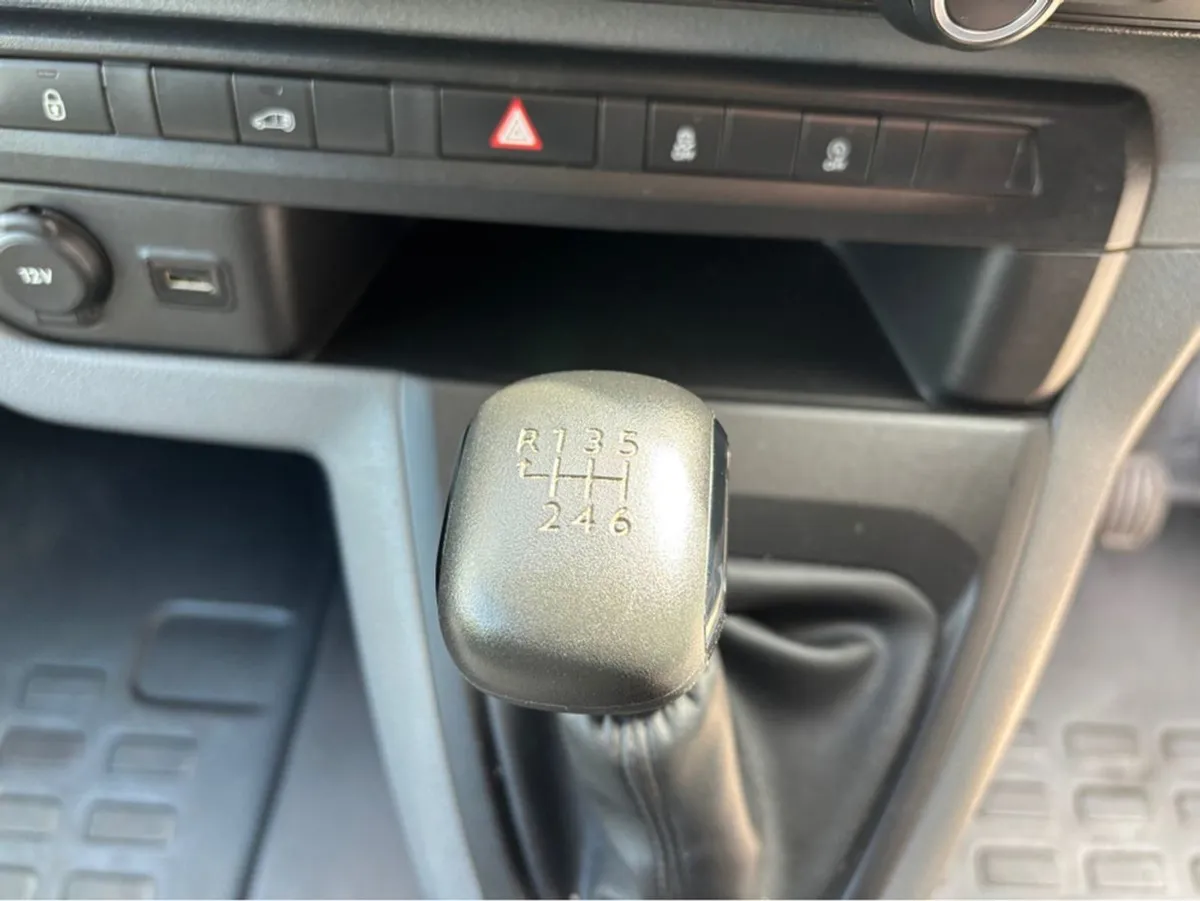 Opel Vivaro L1h1 2700 1.5 - Image 3