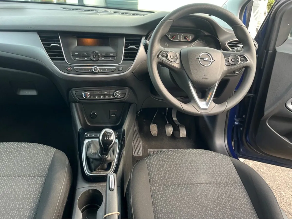 Opel Crossland X 1.2i 2 Years Warranty - Image 2