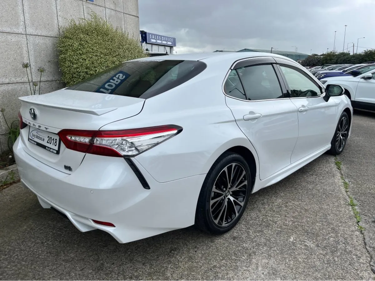 Toyota Camry WS Automaitic 2.5 Petrol Hybrid //hi - Image 4