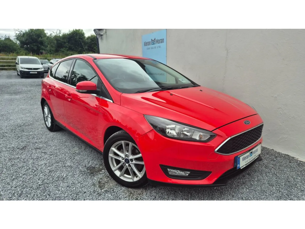 Ford Focus 5DR - Image 2