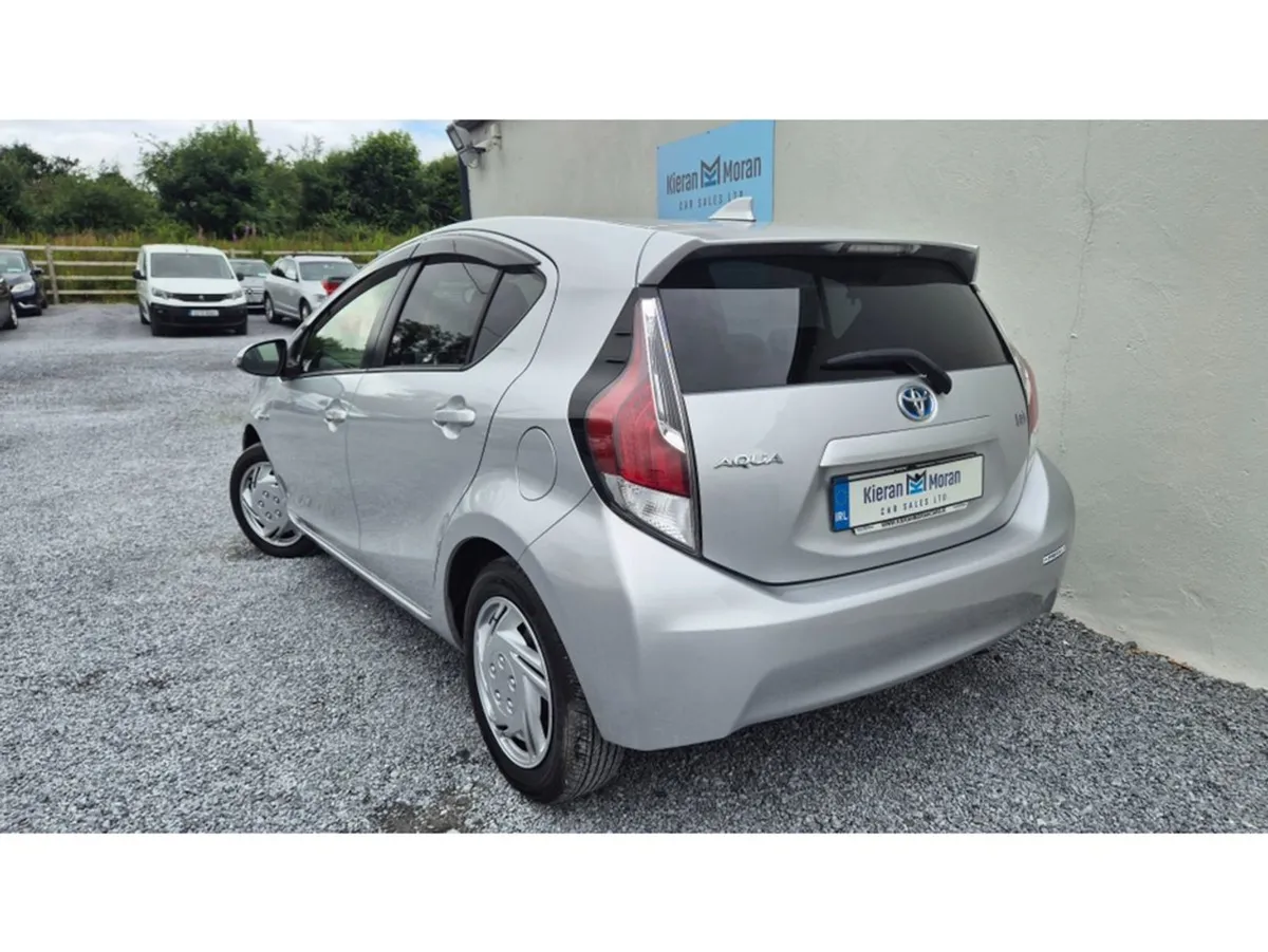 Toyota Aqua 5DR Auto - Image 3