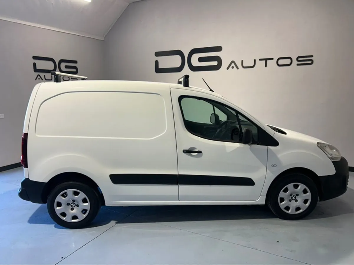 Peugeot Partner Professional L1 Blue HDI - 3 Seat - Image 1